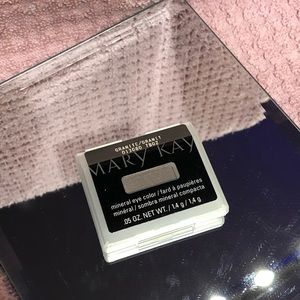 ⭐️FREE SHIPPING⭐️ when you bundle 3 MK products